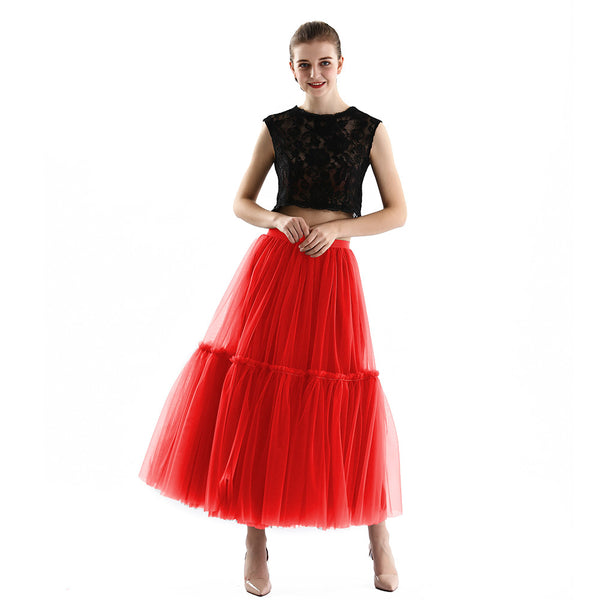 Red Treuto Skirt (treutoyeu model)