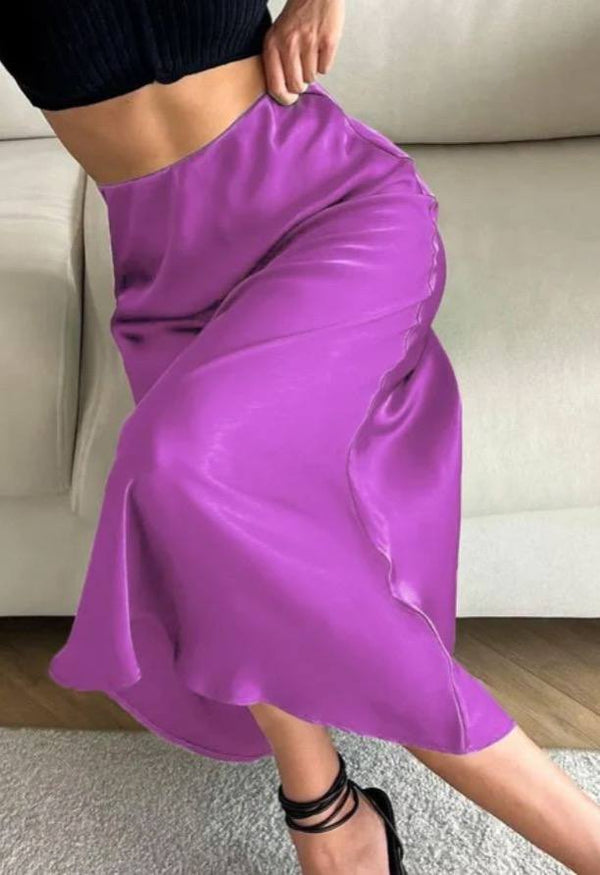 Wiva Satin Skirt in Purple